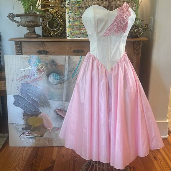 Authentic Original Vintage Style Dresses & Skirts - VINTAGE 90s 💕 authentic retro chic pink formal boutique Party dress.
